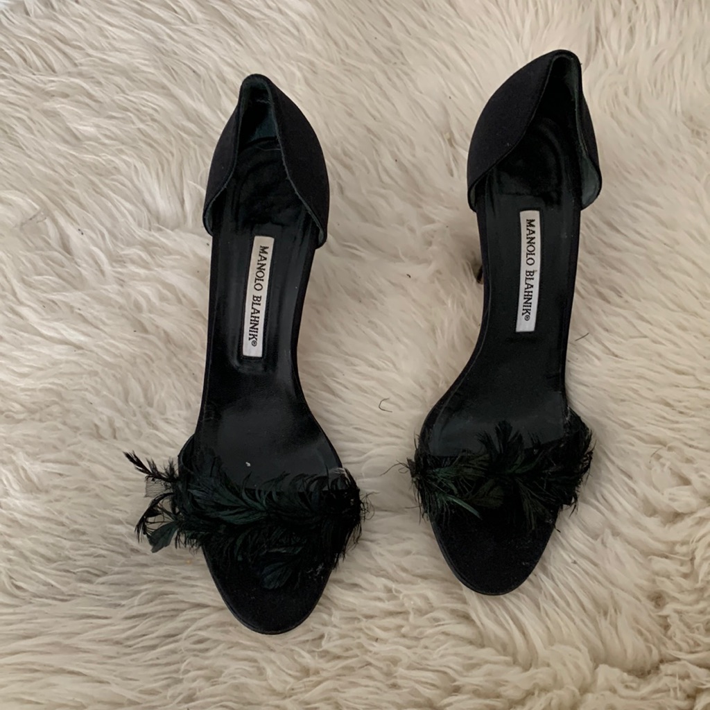 Manolo Blahnik Catalina Black Satin Feather Heels 39